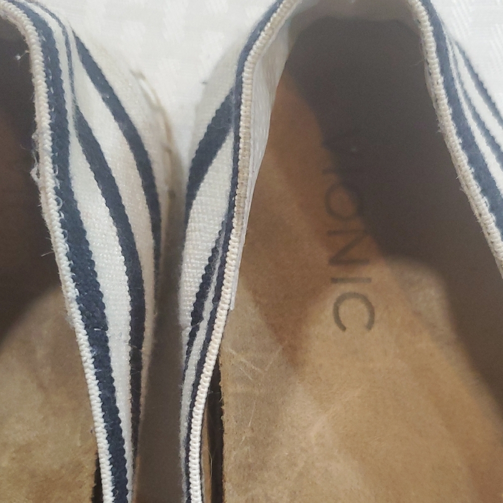 Vionic Valeri  Black and White Striped Slipon  Flats - Picture 2 of 13